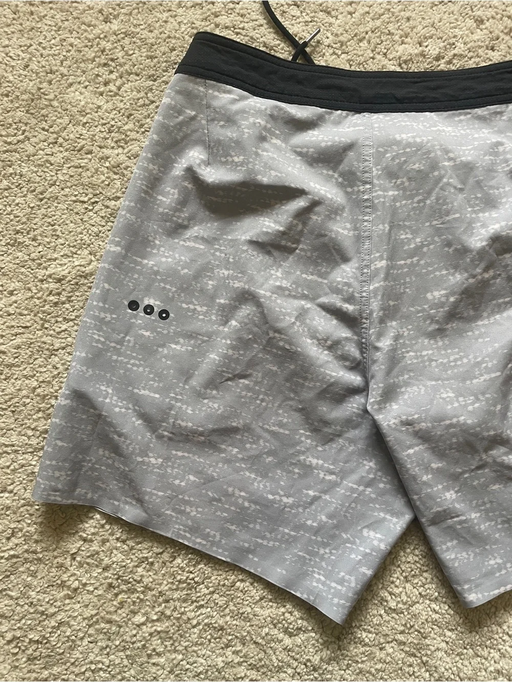 Vuori Peak Board Shorts Eucalyptus Belize size S